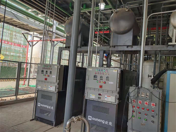 防爆油電加熱器助力化學(xué)品加工，精準(zhǔn)控溫保障