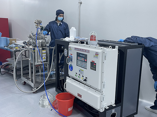 涂布膠反應(yīng)釜控溫防爆水式模溫機「歐能機械」