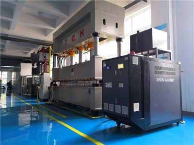 碳纖維復(fù)合材料成型工藝，記得收藏「歐能機(jī)械」