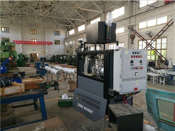 化工防爆油加熱器，確保生產(chǎn)民用爆炸物品的安全性