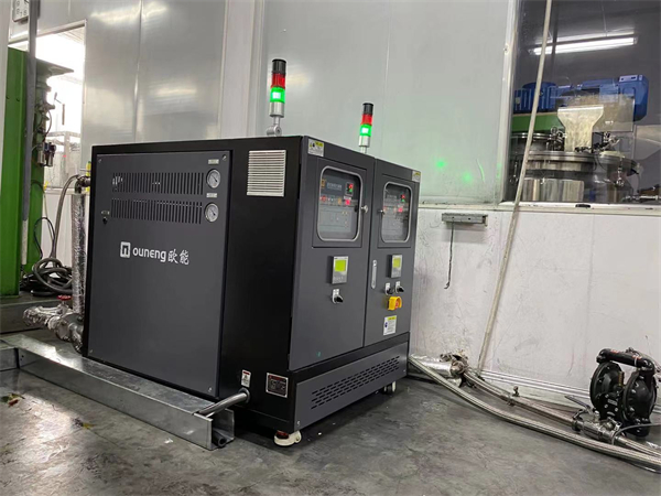 汽車鋰電材料行業(yè)常用的電加熱導熱油爐如何清洗？